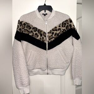 Express Fleece Zip Up Jacket. Leopard Print. Chevron. Size XS. VGUC